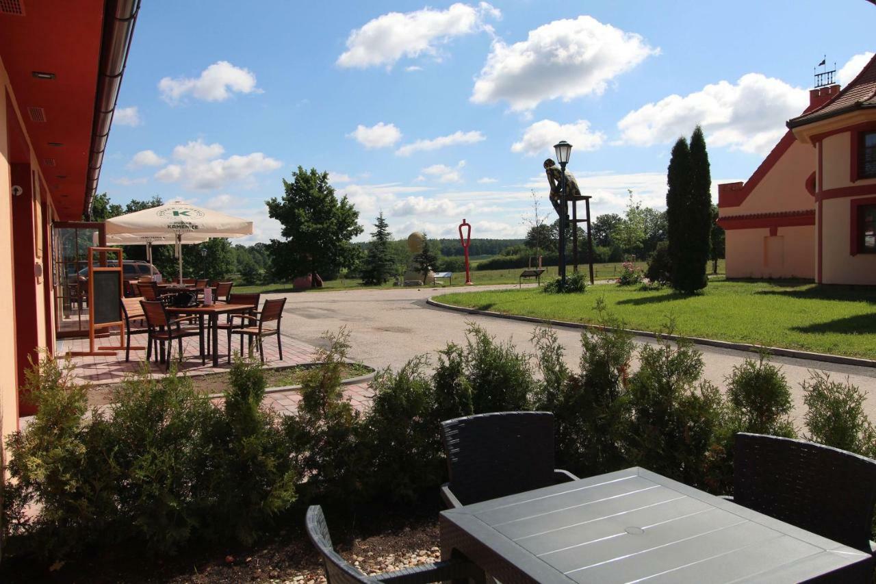 Residence Safari Resort - Bison Lodge Borovany  Екстериор снимка
